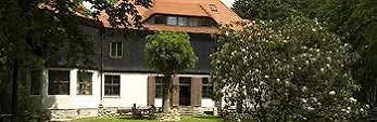 Dworek Saraswati Frühstückspension 3*